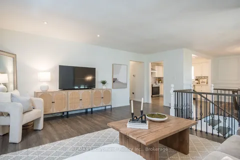 45 Amberwood Street, ON L8J 1J1