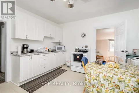 70-72 Victoria Avenue, ON K7A 2P5