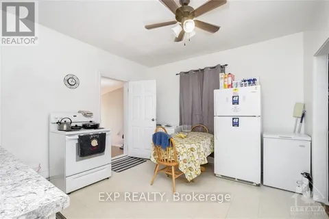 70-72 Victoria Avenue, ON K7A 2P5