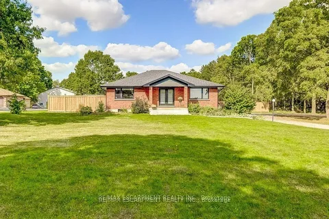 542 Paris Road, ON N3L 3E1