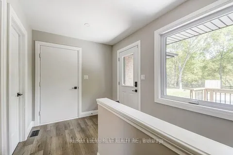 542 Paris Road, ON N3L 3E1