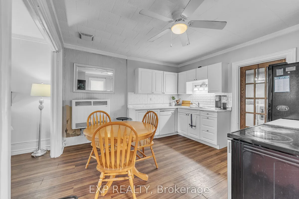 130 John Street, ON K8N 5J8