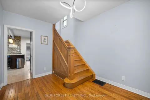 246 Grey Street, ON N6B 1G5