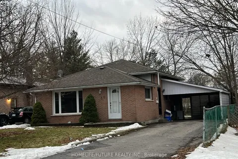 80 Poplar Street, ON K8P 4J4