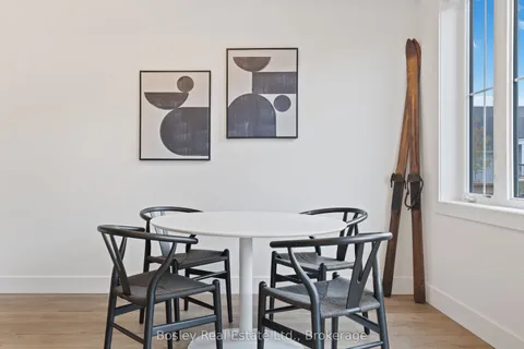 125 COURTLAND Street, ON L9Y 0R4