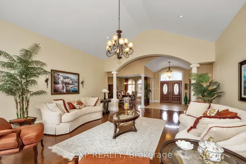 104 Sentinel Pine Way, ON K0A 1L0