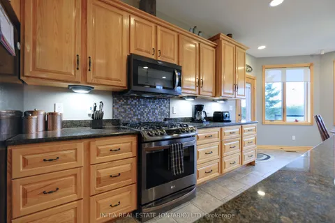 7284 Calvert Drive, ON N7G 3H5