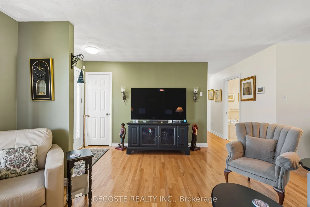 20322 Lochiel Street, ON K0C 1A0