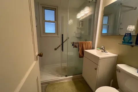 15 Wallace Street, ON K9H 1A8