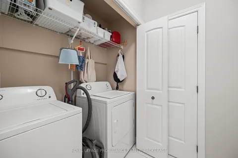 927 Blossom Street, ON K7P 0N2