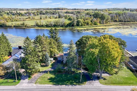 442 DUNDAS Street, ON K7R 2C1