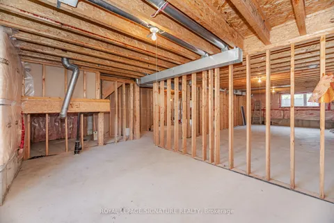 10 Banks Drive, ON L6P 1C7