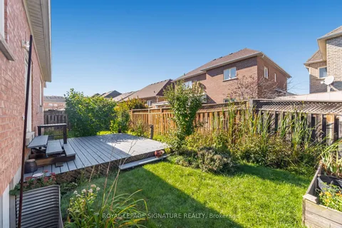 10 Banks Drive, ON L6P 1C7