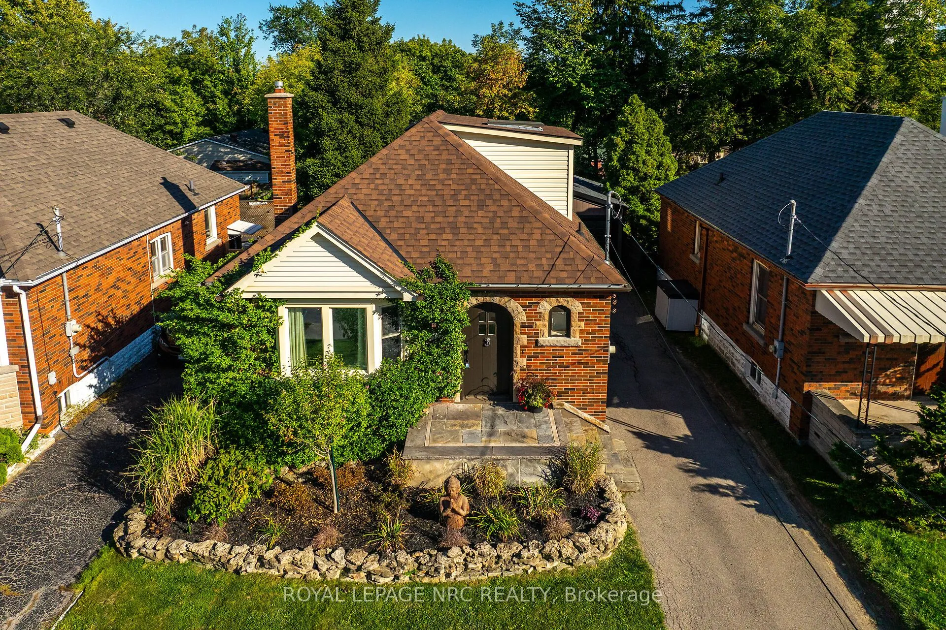 199 West 2nd Street, ON L9C 3G2