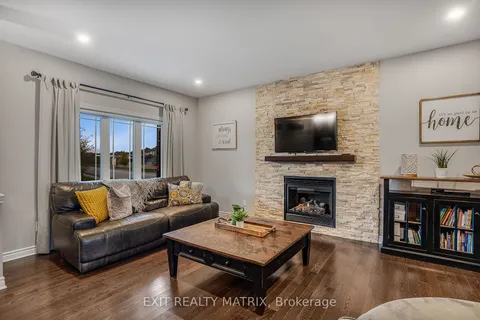 301 Colmar Street, ON K0A 1W0