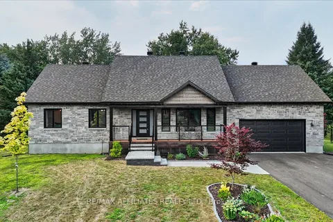 3 Longtin Street, ON K0A 1E0