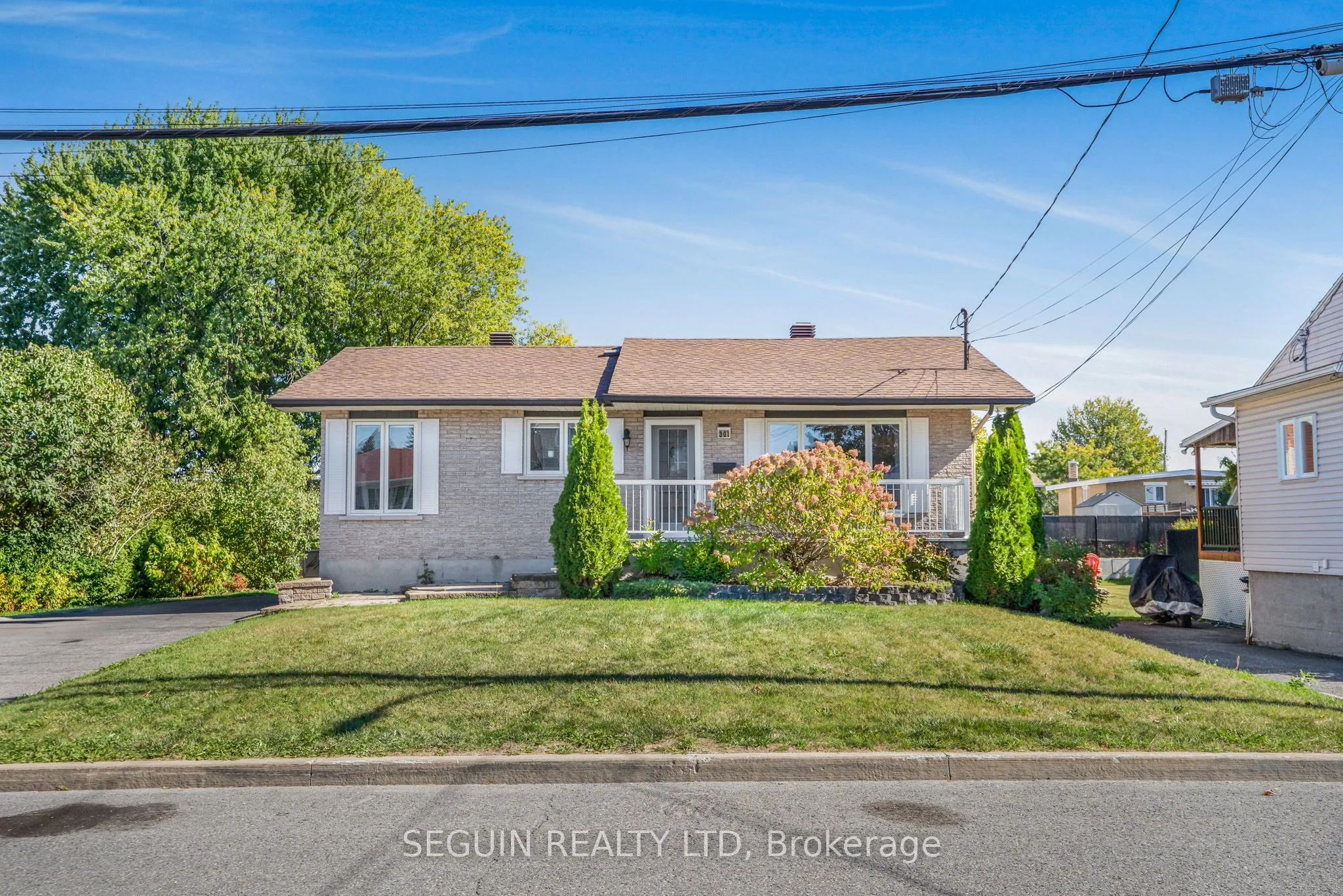 301-303 Chamberlain Street, ON K6A 2G3