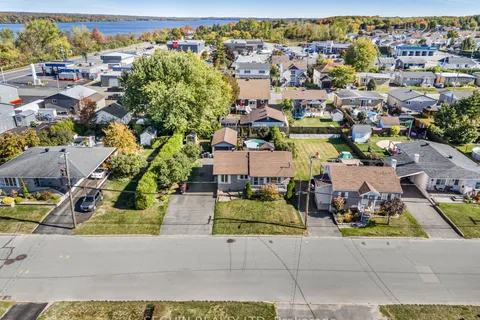 301-303 Chamberlain Street, ON K6A 2G3