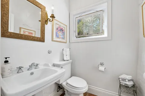 4 North Street, ON K0K 1S0