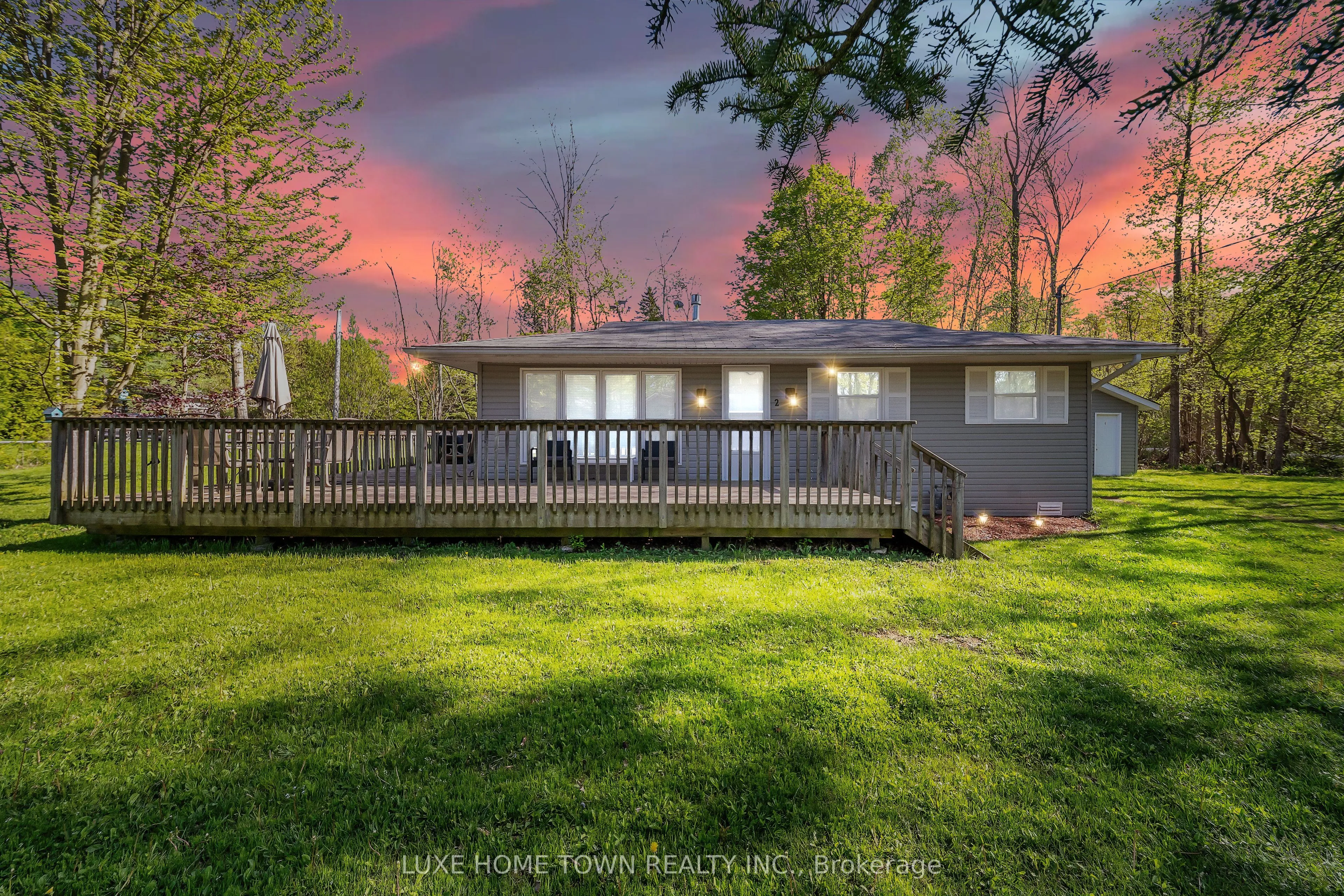 2 BIRCH Street, ON N0H 2G0