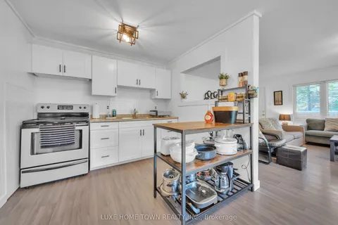 2 BIRCH Street, ON N0H 2G0