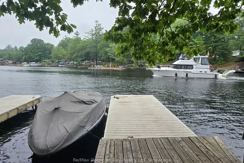 4 SR406 SEVERN RIVER N/A, ON L0K 1E0