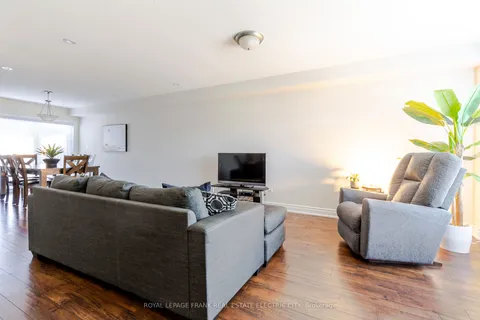 849 Broadway Boulevard, ON K9H 0J1