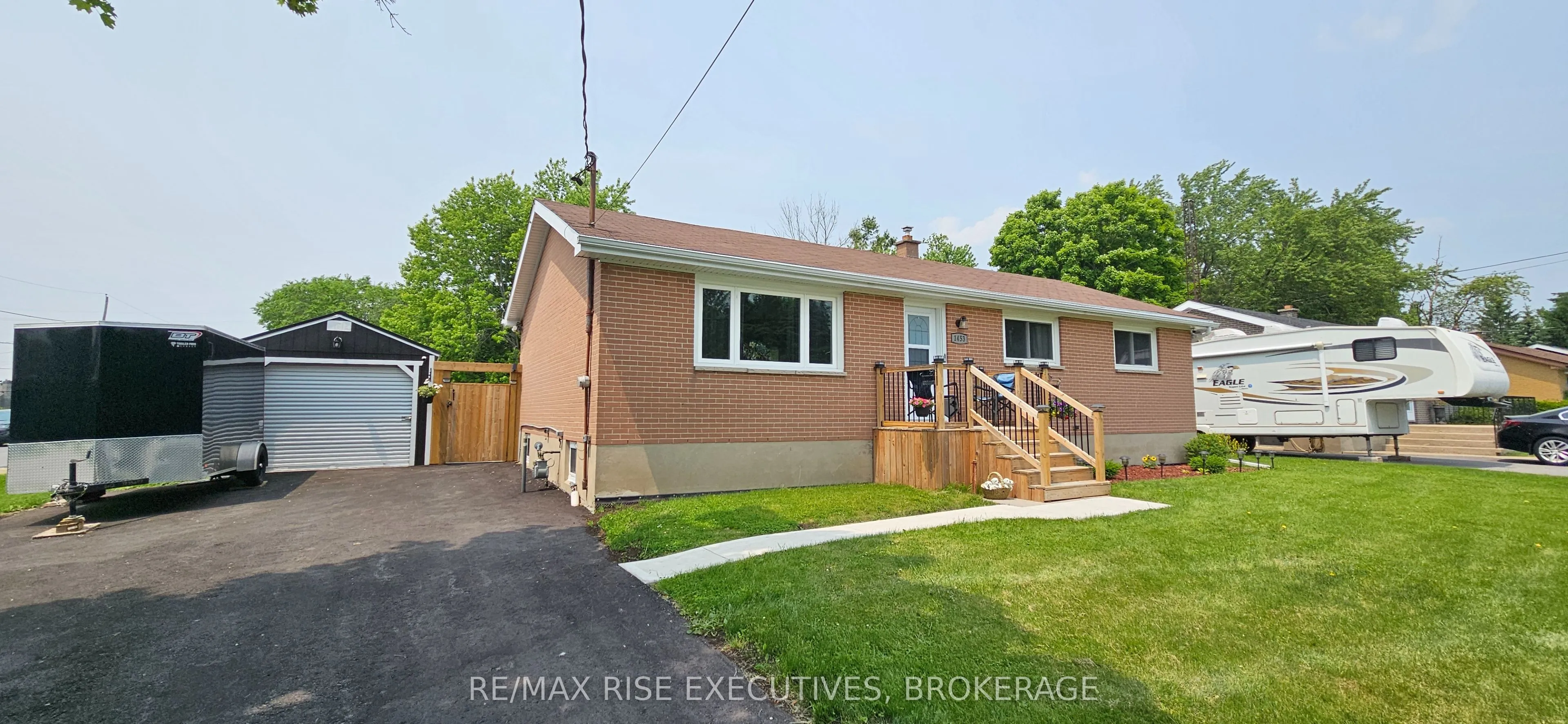 1453 Woodfield Crescent, ON K7P 2V4