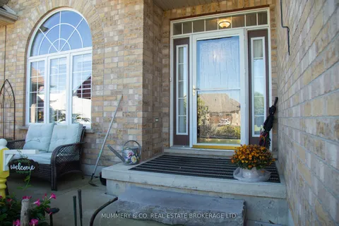 6 Driftwood Drive, ON N3Y 5N1