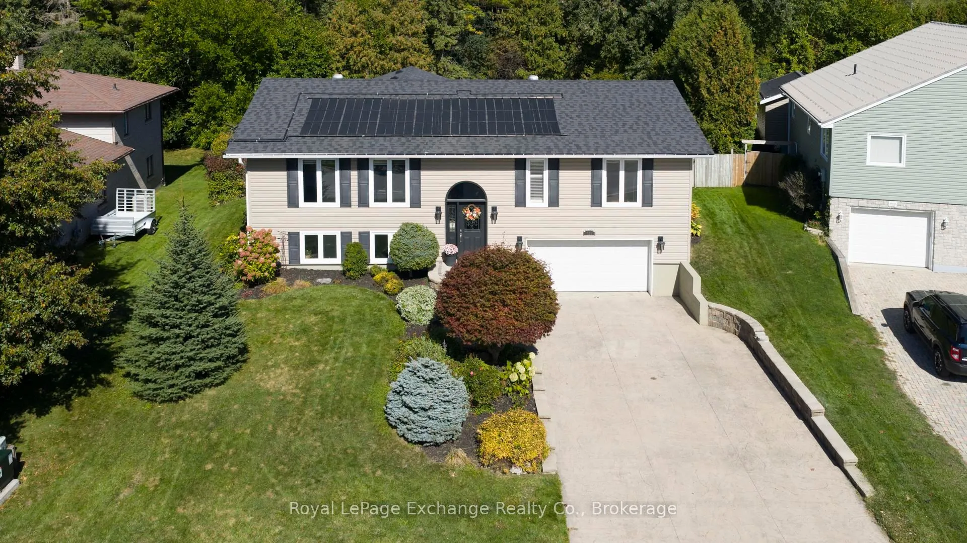 723 Goldie Crescent, ON N2Z 2Z9