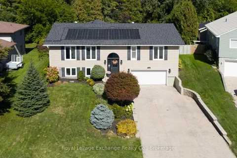 723 Goldie Crescent, ON N2Z 2Z9