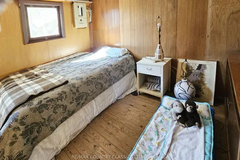 738 Dam Lake Road, ON K0J 1B0