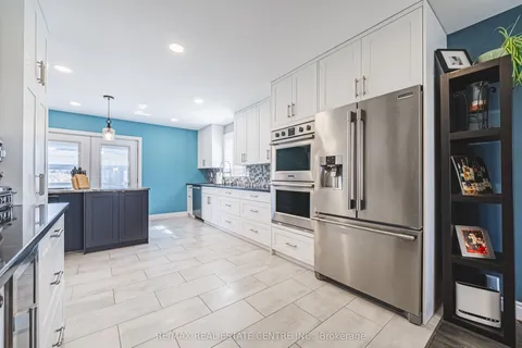 19 Liuna Court, ON L8E 5Z1