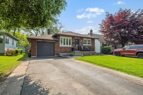 263 North Street, ON L2A 3R9