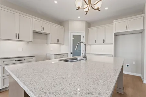 218 Snyders Avenue, ON N0L 1B0