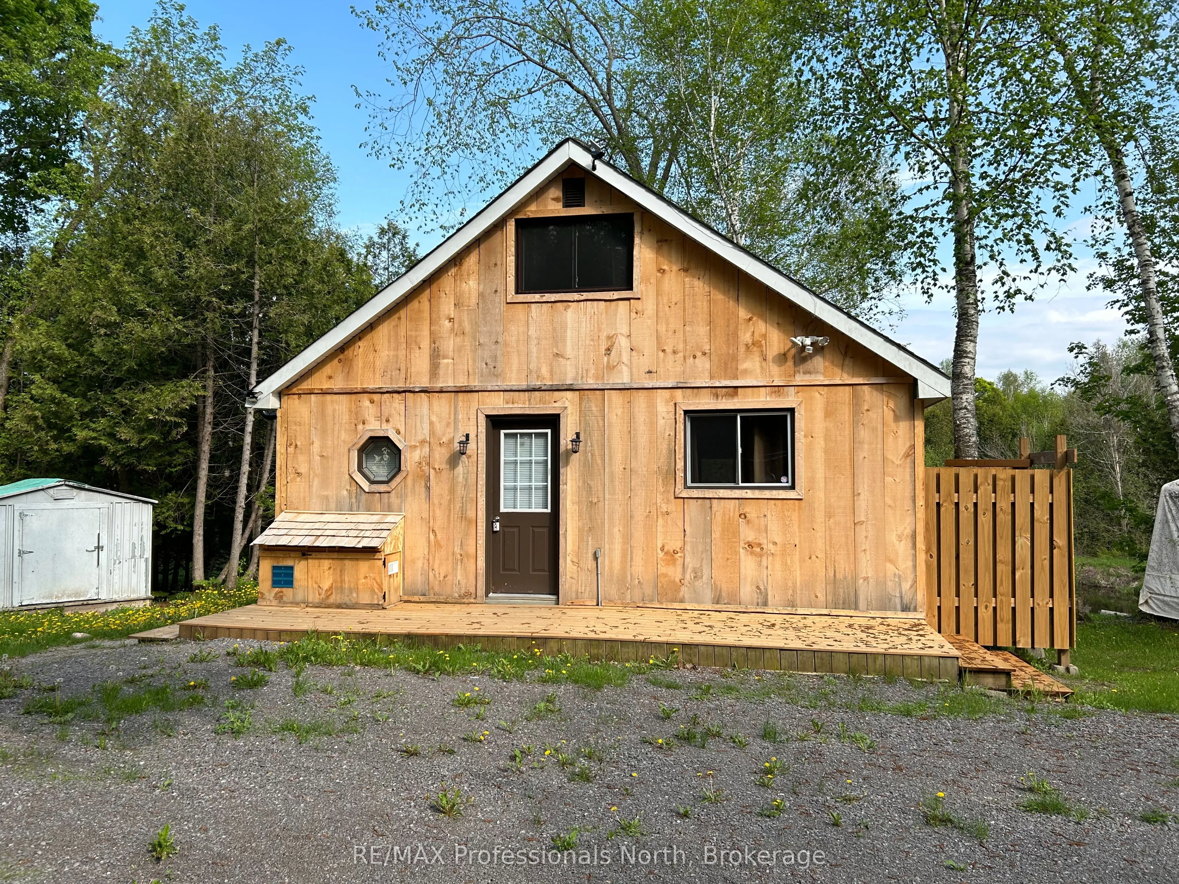 810 4th Line, ON K0L 3E0