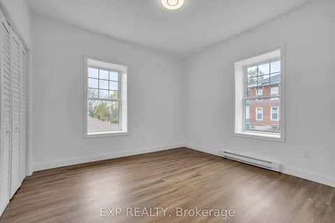 19 Isabel Street, ON K8P 3N4