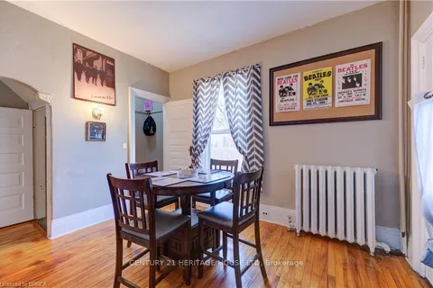 111 Erie Avenue, ON N3S 2G3