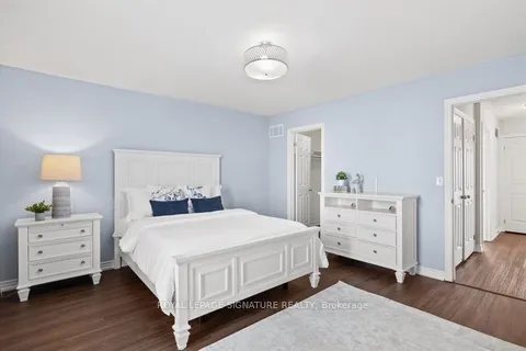 35 Fiddlehead Crescent, ON L8B 0X8