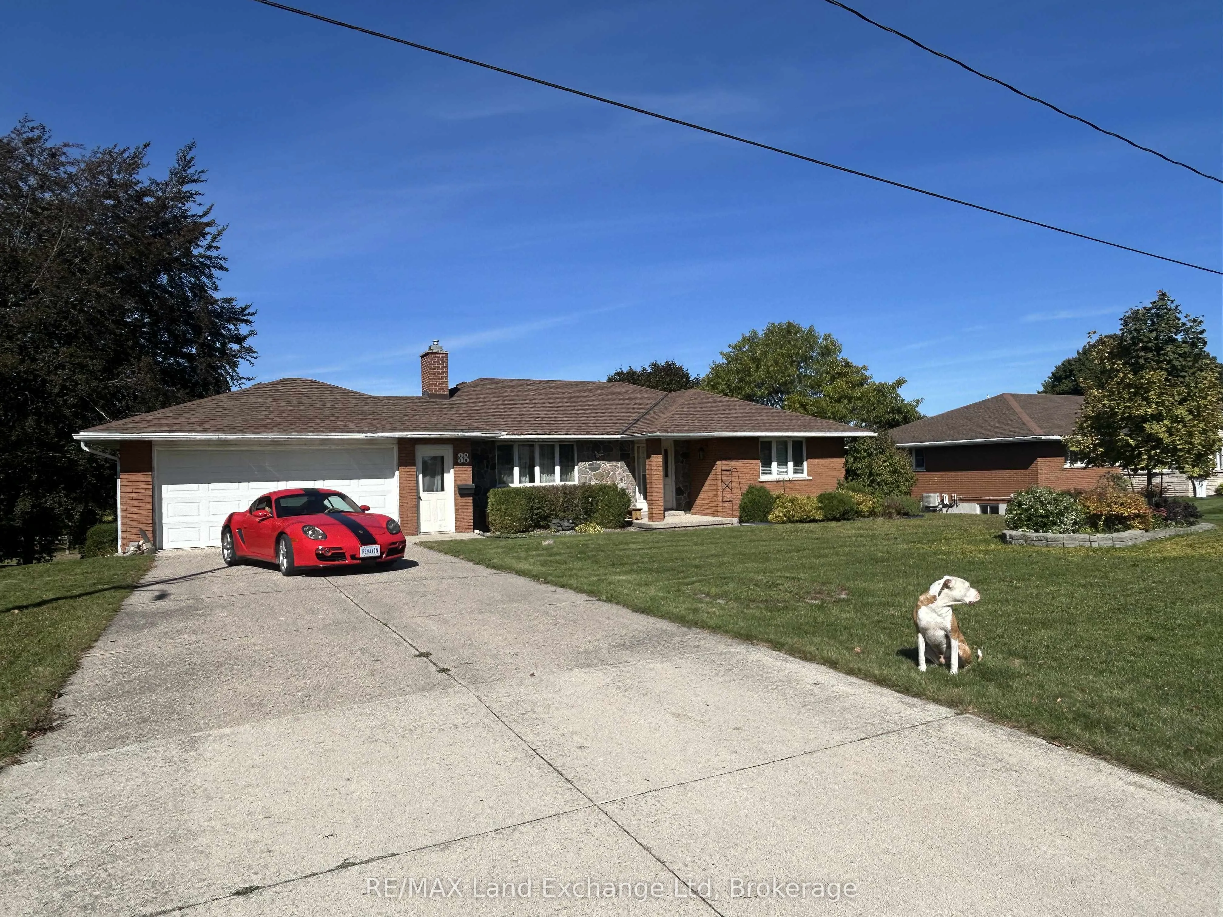 38 Hillcrest Street, ON N0G 2S0