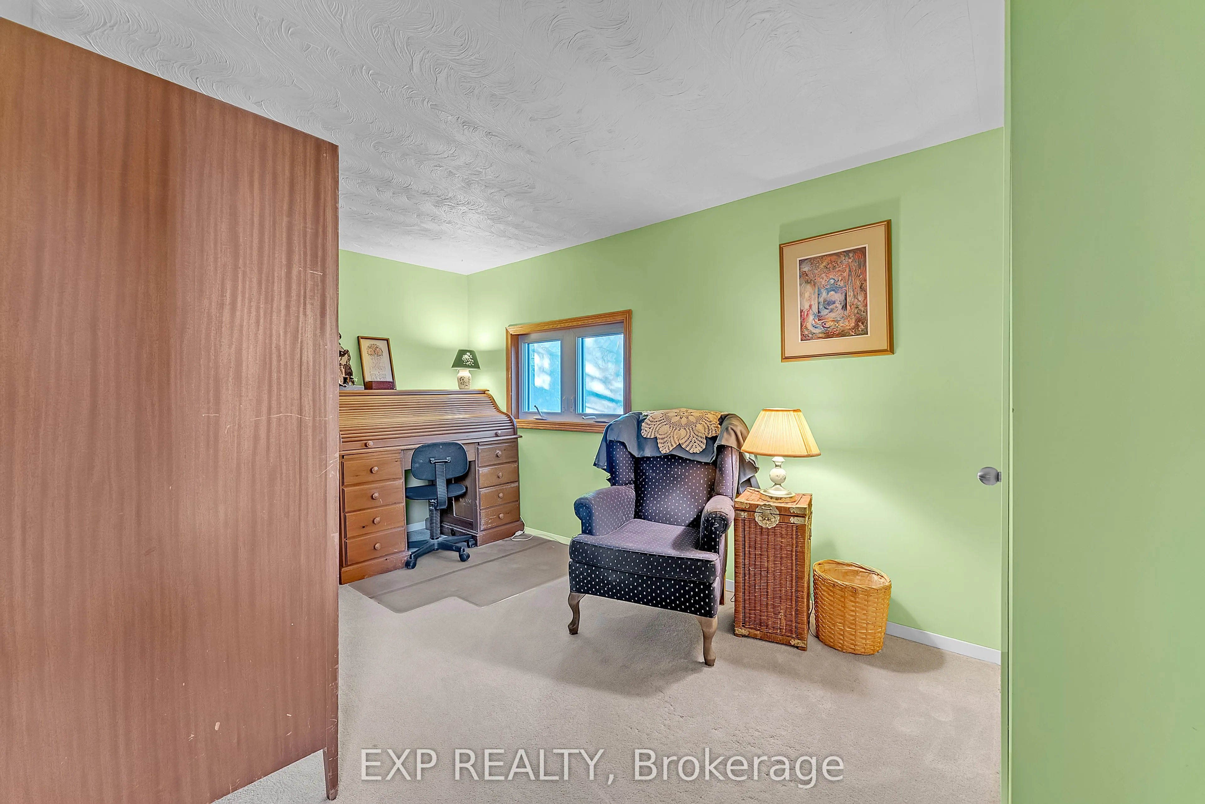 18630 Loyalist Parkway, ON K0K 2J0