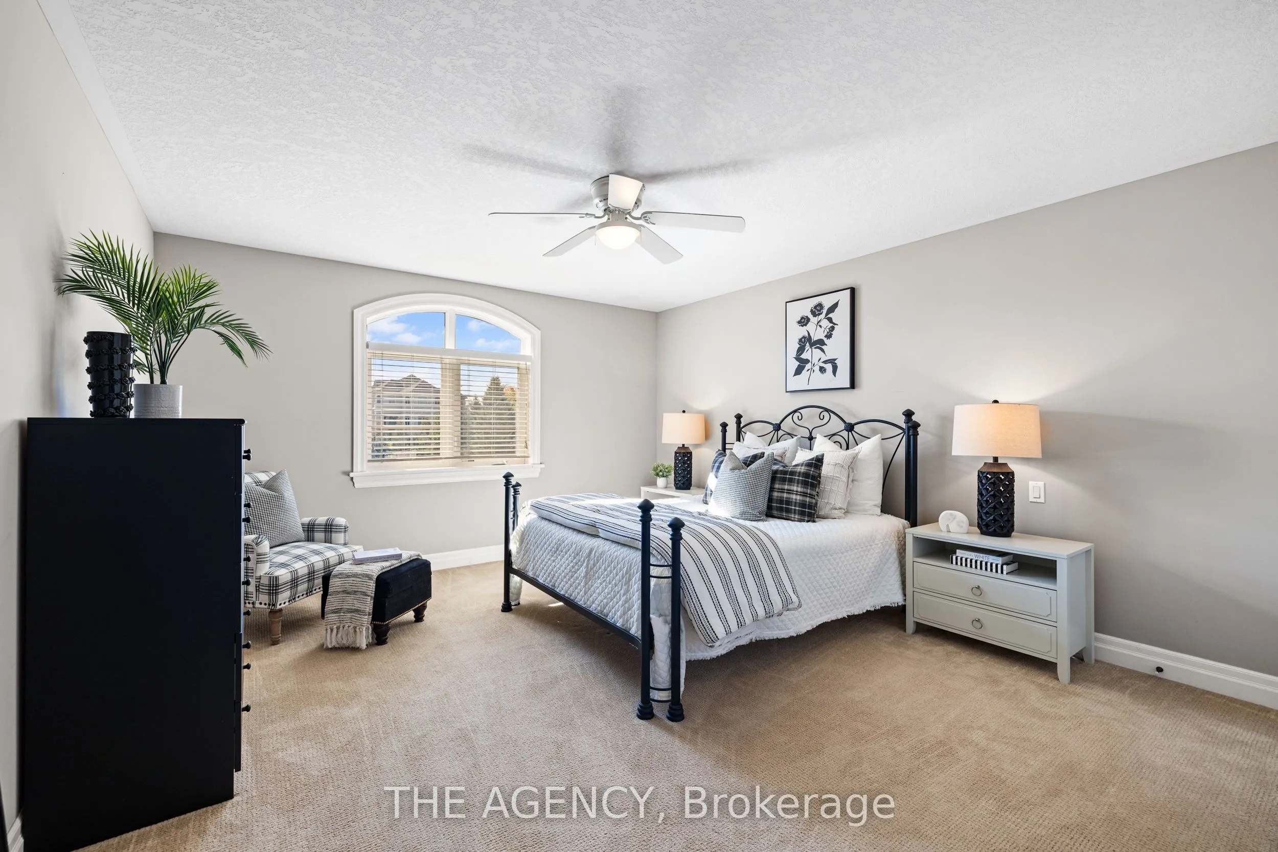 16 Seifert Court, ON N3C 2V4