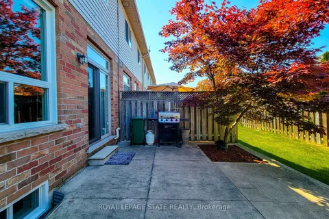 110 Marina Point Crescent, ON L8E 0E4