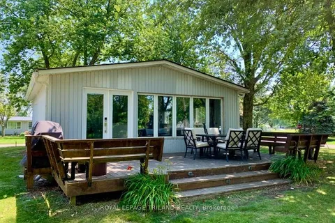 16 Howey Avenue, ON N0E 1M0