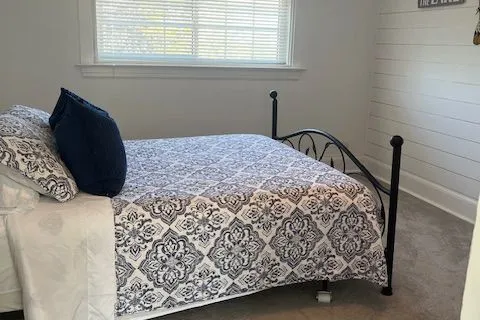 5706 King Street, ON L0R 1B3