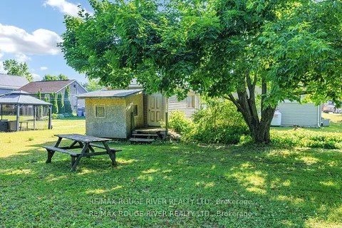 162 Queen Street, ON K0M 1N0