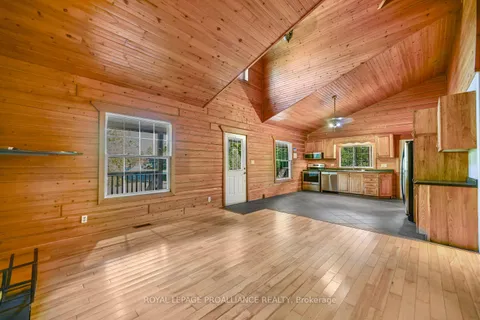 9118 County 44 Road, ON K0E 1X0