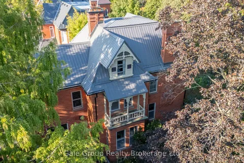 105 Vansittart Avenue, ON N4S 6E5