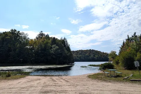 611 Bray Lake Road, ON P0A 1X0