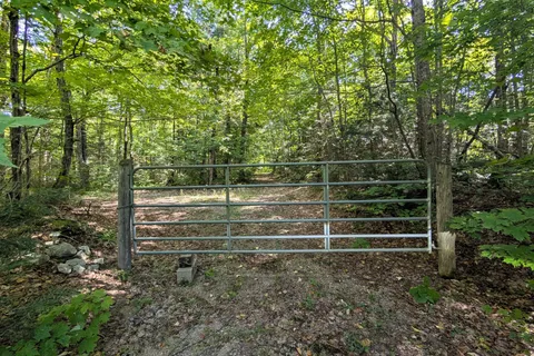 611 Bray Lake Road, ON P0A 1X0